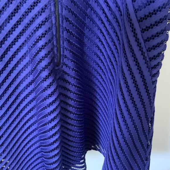 Dress - Picture 5 of 5